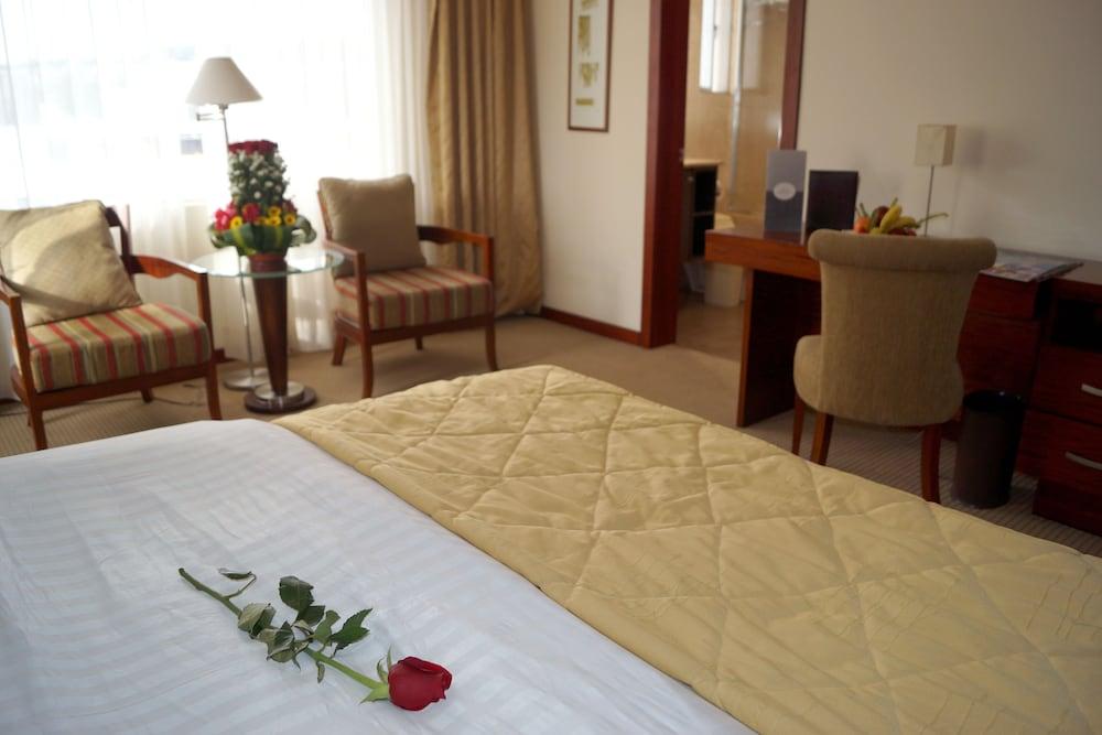 Hotel Stubel Suites & Cafe Quito Ngoại thất bức ảnh