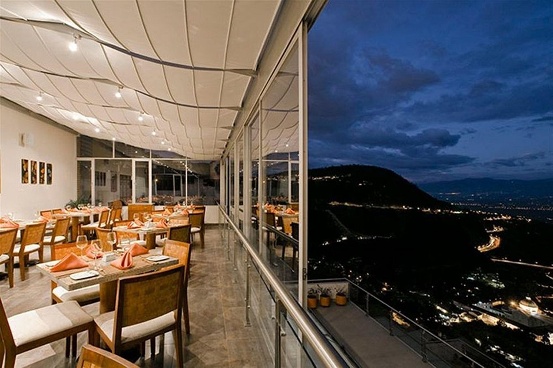 Hotel Stubel Suites & Cafe Quito Ngoại thất bức ảnh